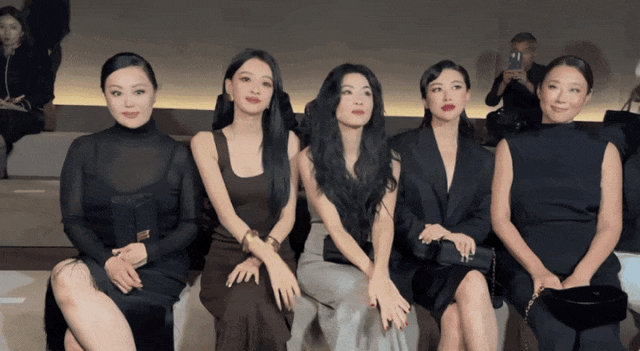 玫瑰原型比刘亦菲更美，被算命大师当众羞辱，60岁凭直播口碑逆袭-玫瑰真实的样子图片