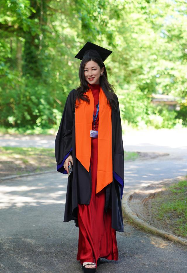 出身名门却一生跌宕，才华横溢却感情坎坷，她们是现实中的黄亦玫-什么叫出身名门