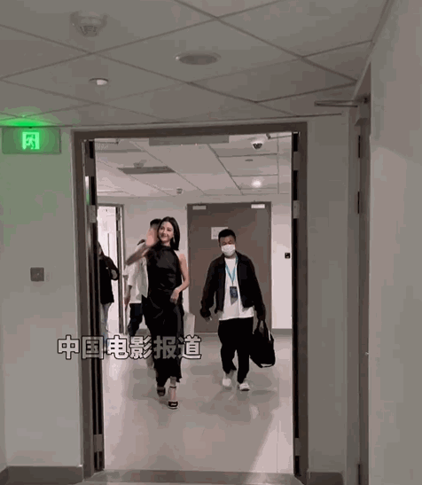 周也“耍大牌”事件愈演愈烈，央媒下场发实锤证据，给她上了一课-周也oo