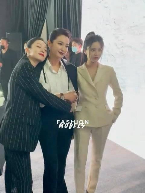 周也“耍大牌”事件愈演愈烈，央媒下场发实锤证据，给她上了一课-周也oo