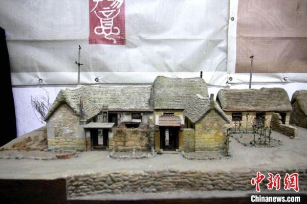 “80后”小伙10年复刻近400座老院落 在微缩世界留住记忆-80后小迪姐