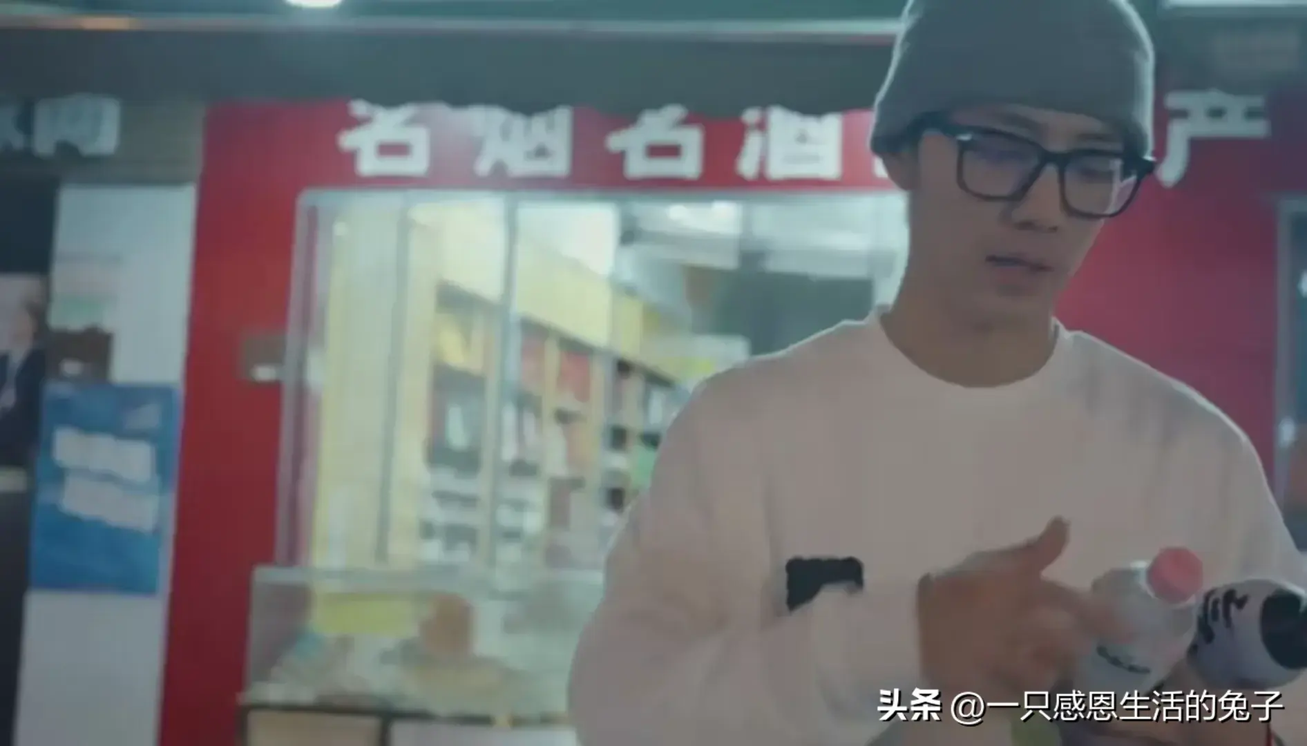 肖战：漫步重庆街头，商家连夜做打卡牌！地图都标好了，这速度！-肖战重庆打卡原图