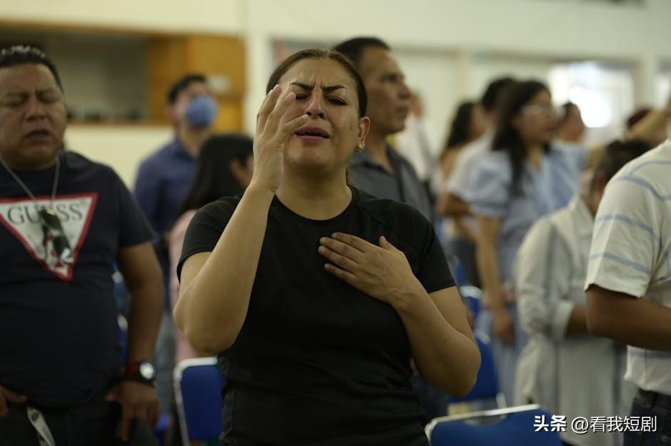 39天减重20斤，大一男生猝死背后的秘密！-播放小兔子嘴巴的照片