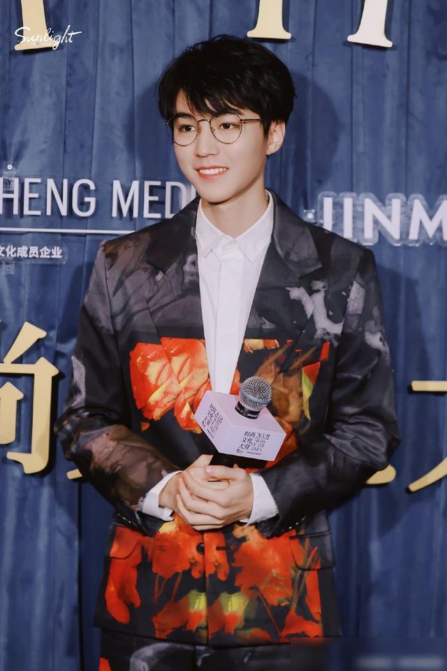 王俊凯《重生之门》播出时间已定，未来一年有4部待映作品，期待-王俊凯重生之门什么时候拍完