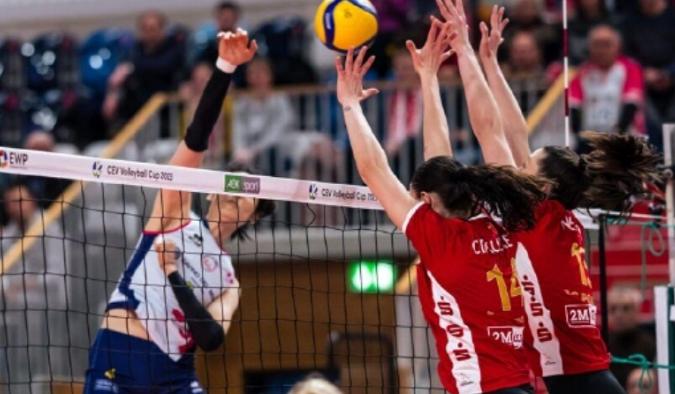 朱婷20分再获MVP！赛后老板眼神抢镜，意甲官方：不愧是超级朱-朱婷联赛冠军