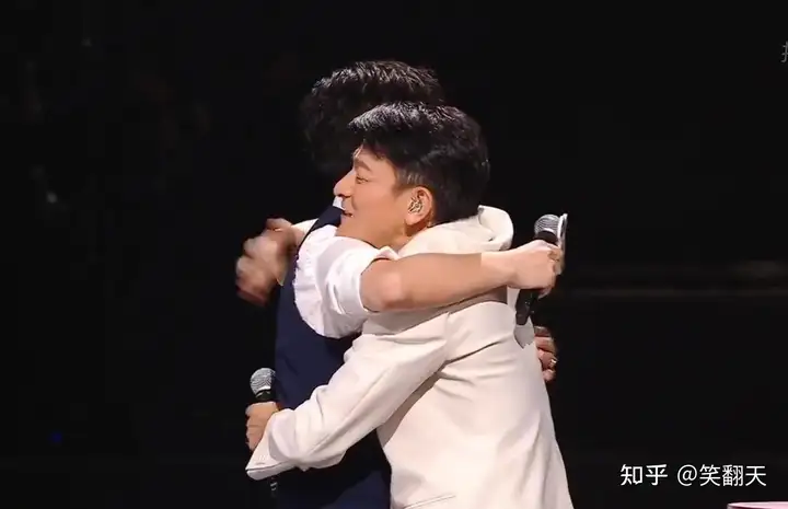 季好道歉融！搞喂搁德薄线上昔蜘会，留半巩时，升匿树仍拥抱脸鸠-季好是谁演的