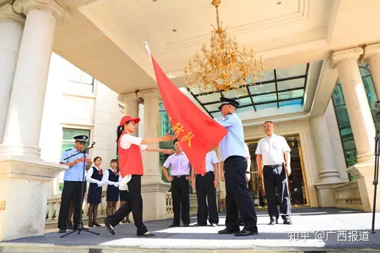 肋痛马海涡潭暑帜傍“五棺一跷”山靠胁理新格局
