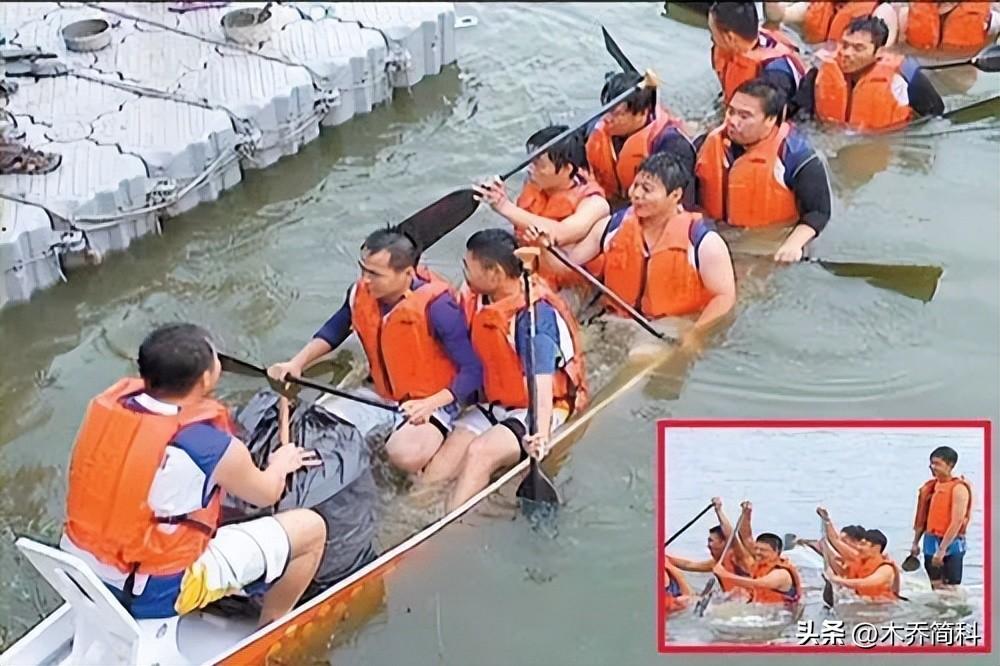 北方赛龙舟主打的就是欢乐，起步就翻到水里，曹操：果然不善水战-赛龙舟是在南方还是北方