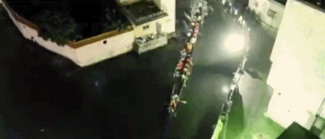 北方赛龙舟主打的就是欢乐，起步就翻到水里，曹操：果然不善水战-赛龙舟是在南方还是北方