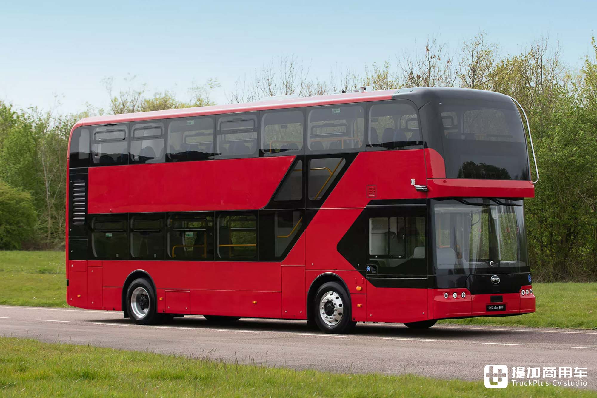 全新比亚迪BD11双层纯电动大巴全球首发，实拍带你看看它有多强-比亚迪纯电动大巴车价格表