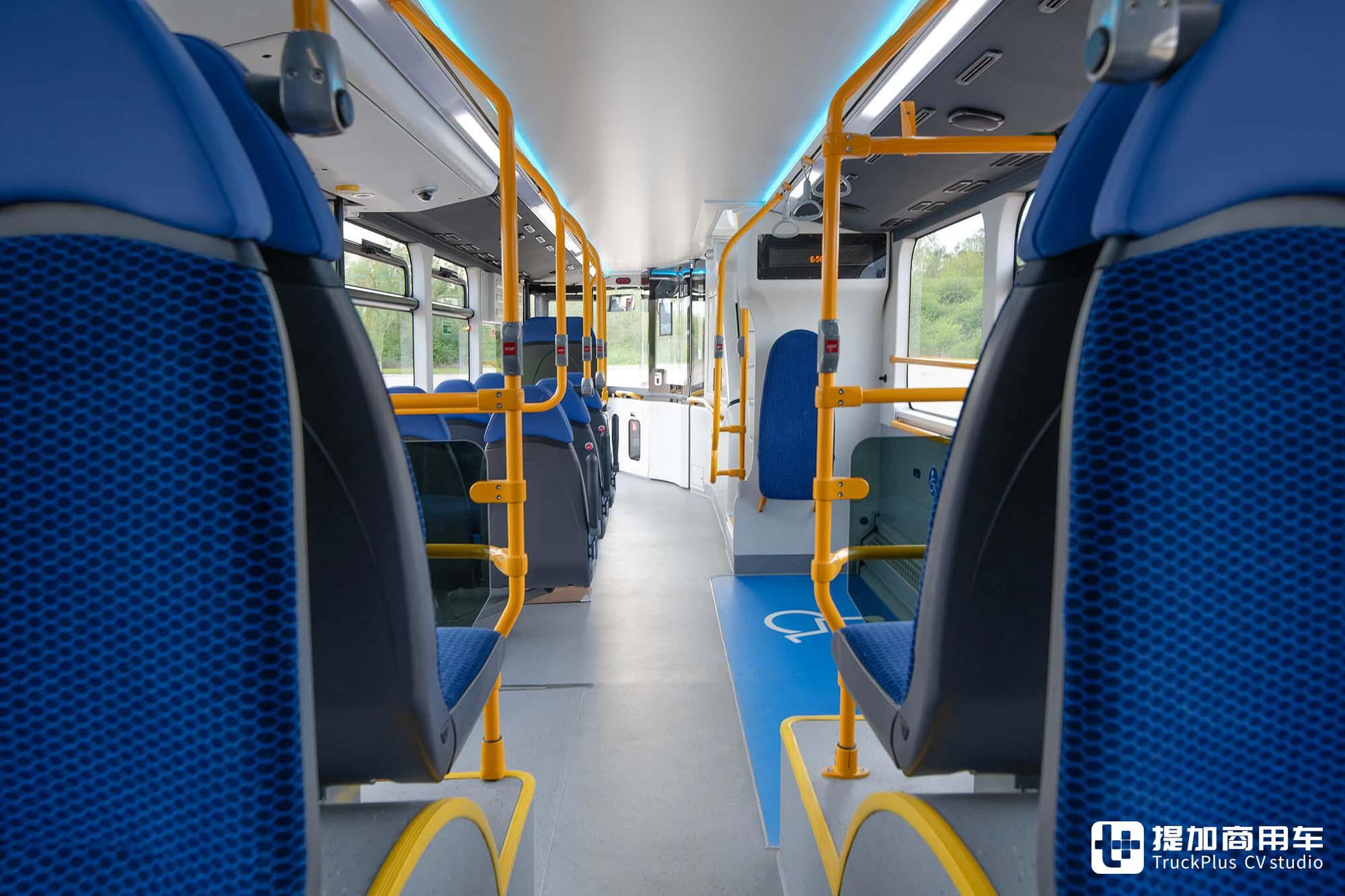 全新比亚迪BD11双层纯电动大巴全球首发，实拍带你看看它有多强-比亚迪纯电动大巴车价格表