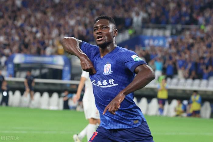 中超最新积分战报 申花难和上港争半程冠军 黑马超山东泰山回前3-中超联赛2021赛程表泰山