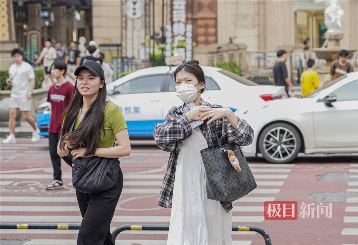 梅雨季一登场连泼两轮暴雨！湖北梅雨强度大，致灾风险高-湖北梅雨季节持续多久2023