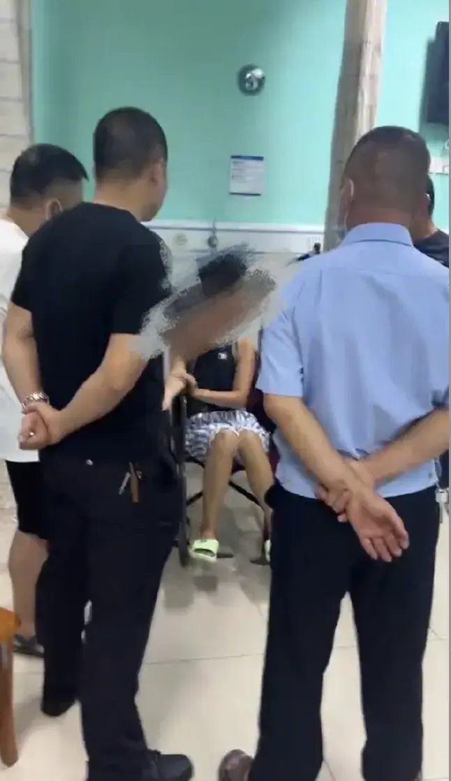 潜水时被弃海中，游了2小时才靠岸？官方回应！-潜水了怎么办