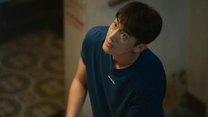 《玫瑰的故事》：黄亦玫和方协文结婚，就是冲动和对方协文的可怜-亦舒小说玫瑰的原型