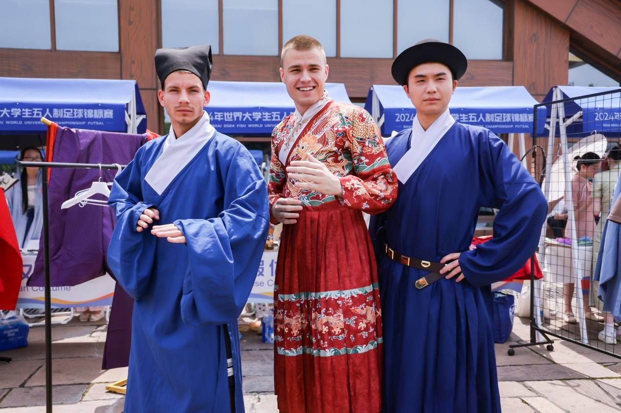 16个国家大学生体验非遗，2024年世界大学生五人制足球锦标赛“文化体验日”举行-全国大学生五人制足球