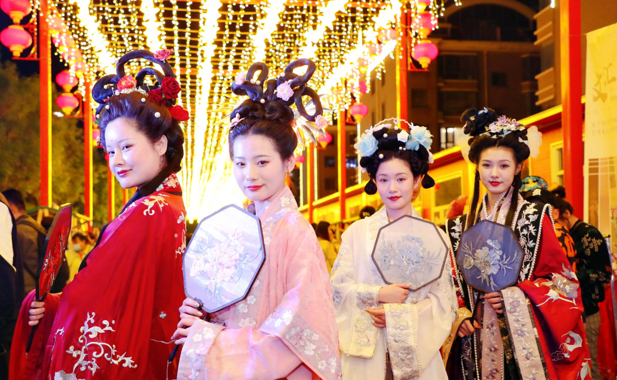 【央广网评·文旅新观察④】文旅开启“白+黑”模式 “夜间游”激发消费新需求-文旅频道