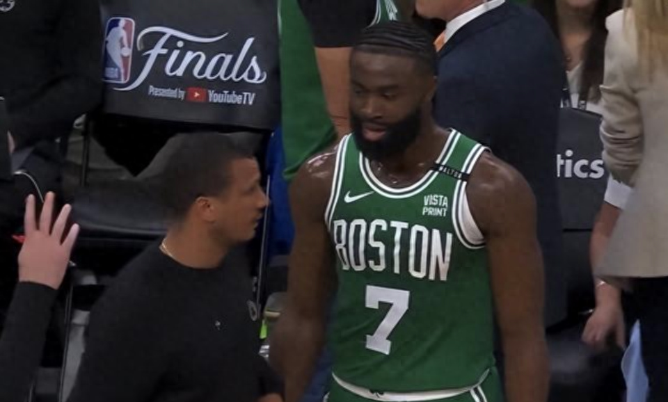 总决赛场均数据并非最佳，杰伦·布朗因何力压塔图姆获FMVP？-杰伦布朗打几号位