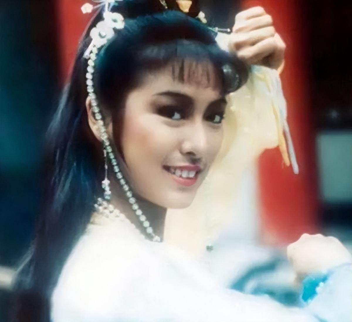 新《射雕》开播：同演黄蓉，除翁美玲朱茵李一桐，其他都是毁经典-新射雕英雄传里面的黄蓉是谁演的