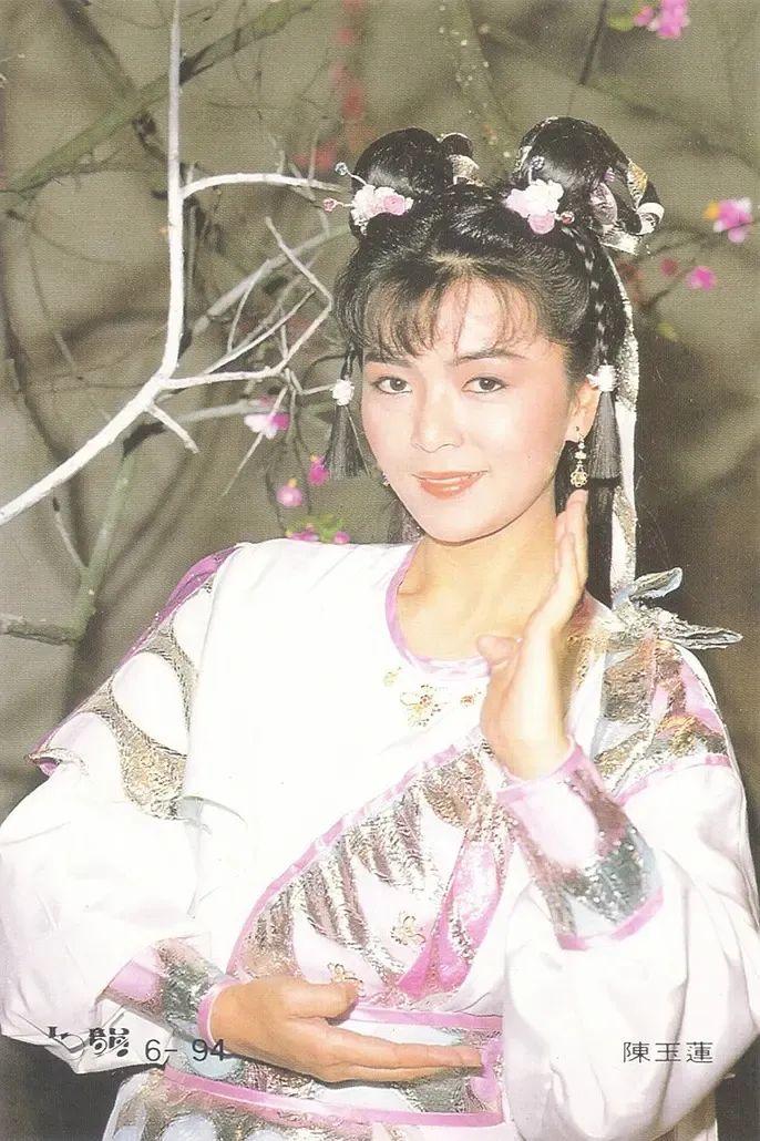 新《射雕》开播：同演黄蓉，除翁美玲朱茵李一桐，其他都是毁经典-新射雕英雄传里面的黄蓉是谁演的