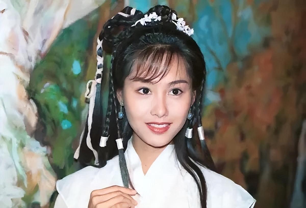 新《射雕》开播：同演黄蓉，除翁美玲朱茵李一桐，其他都是毁经典-新射雕英雄传里面的黄蓉是谁演的