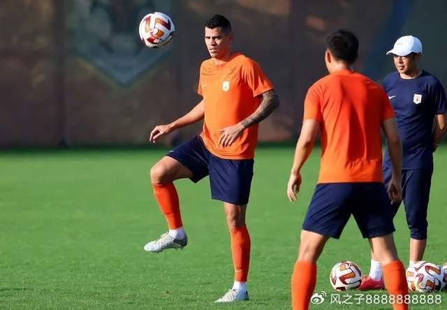 泰山队兵发郑州，贾德松复出克雷桑未跟队，对手前锋连续7场进球-泰山贾德森