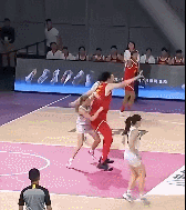 狂轰36+13！女篮17岁2米28天才爆发无解，李梦接班人2战9抢断真狠-女篮李梦简介哪里人