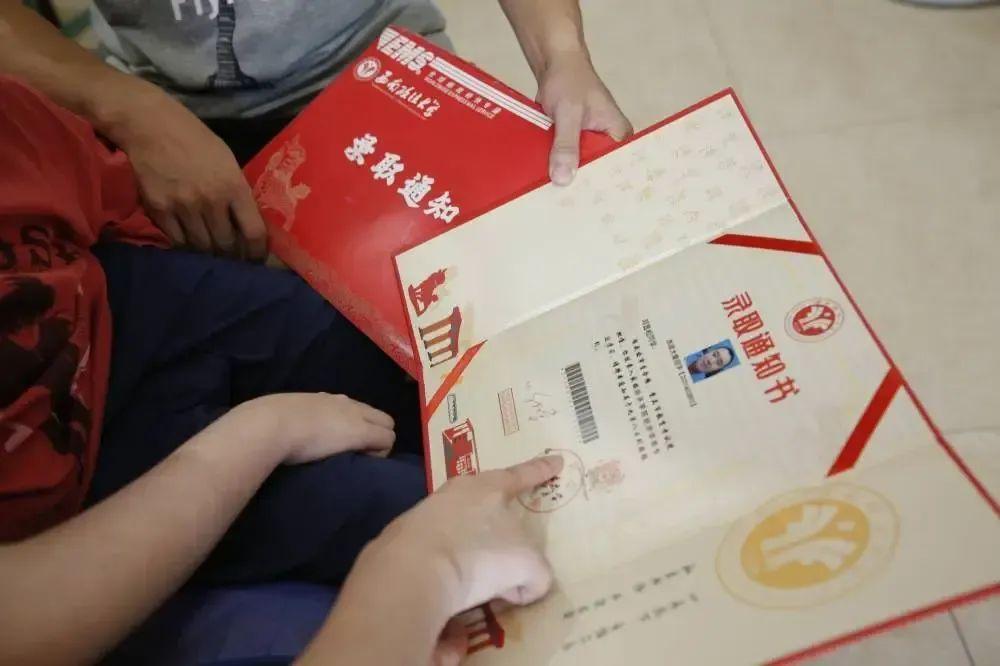 患“渐冻症”学生离世，校长毕业典礼上宣布……-患上渐冻症的医生叫什么的