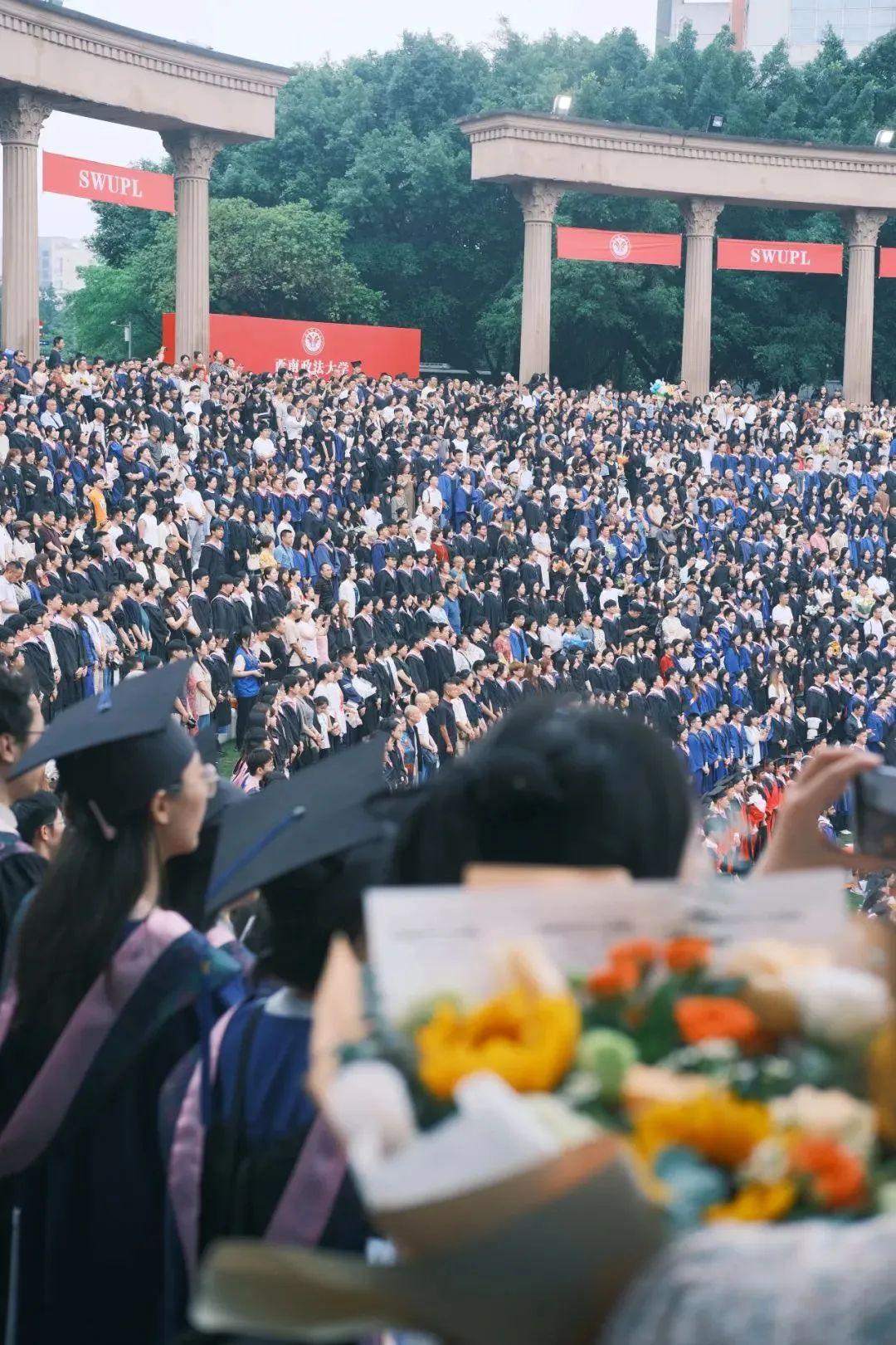 患“渐冻症”学生离世，校长毕业典礼上宣布……-患上渐冻症的医生叫什么的