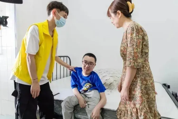 因他，高校设立“自强不息奖”！-自强不息奖学金申请理由