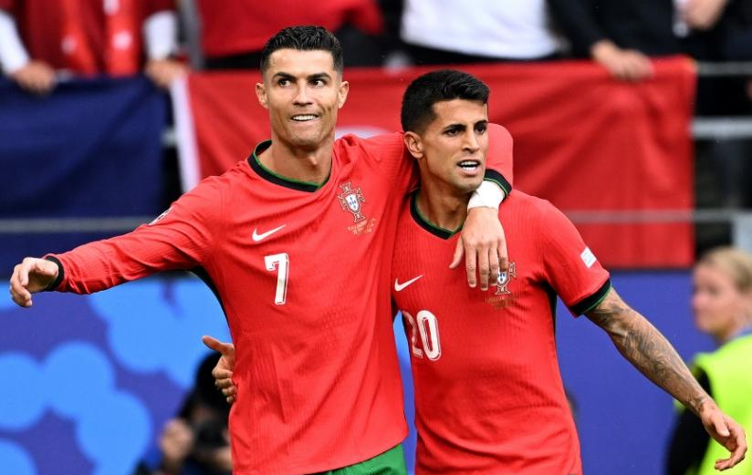 半壁江山！欧洲杯16强出炉8席：意大利绝平晋级！西德葡英法在列-欧洲杯意大利西班牙