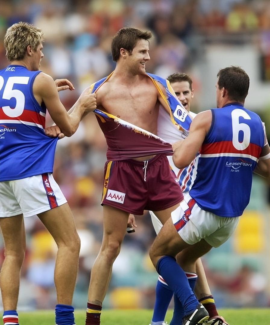 欧洲杯彻底乱了！一场1-1让4队直接晋级，16强出其8，英格兰获利-欧洲杯英格兰最新消息