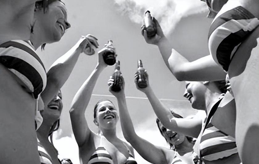 欧洲杯彻底乱了！一场1-1让4队直接晋级，16强出其8，英格兰获利-欧洲杯英格兰最新消息