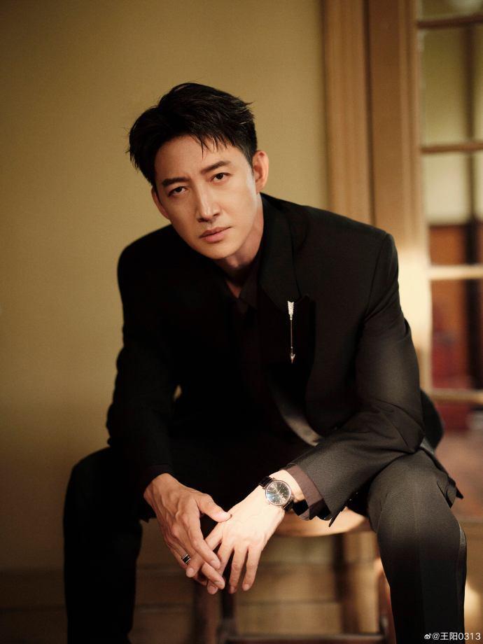 王阳获白玉兰最佳男主角提名，而一番王一博却落选，随后王阳被冲-2021白玉兰最佳男主角提名