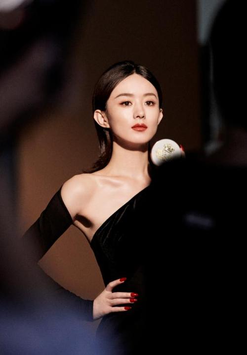 赵丽颖油画大片曝光，网友：这腹肌，我酸了！-赵丽颖绘画