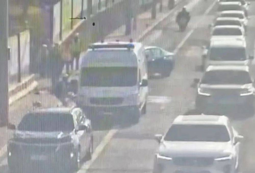 找到了！救人的好心人是一名海军战士-好心救人没救回来怎么办