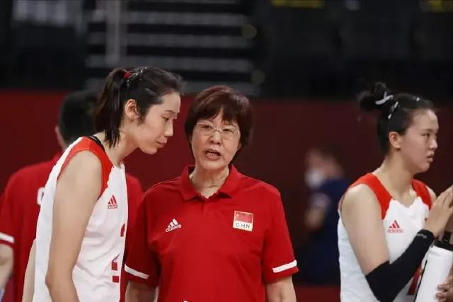 排协鼓励走出去引进来，朱婷征战意大利，为何李盈莹还按兵不动？-朱婷与李盈莹