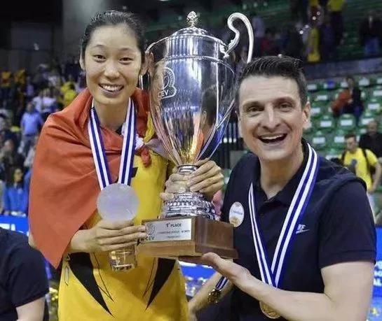 排协鼓励走出去引进来，朱婷征战意大利，为何李盈莹还按兵不动？-朱婷与李盈莹