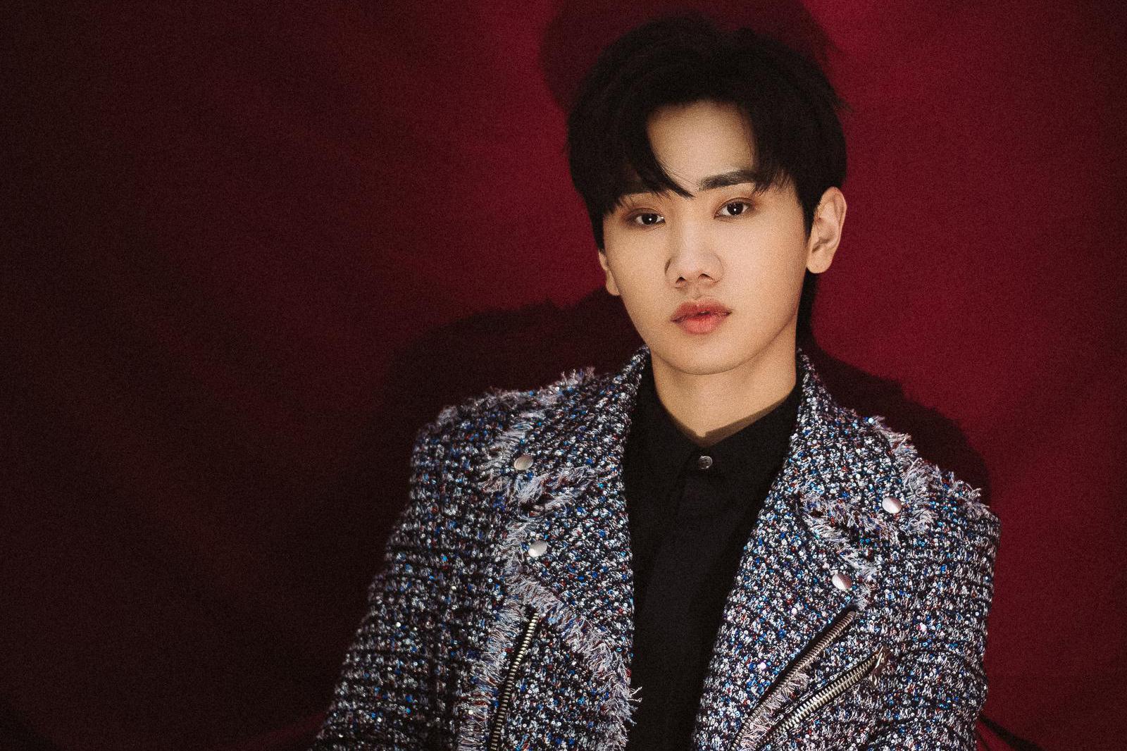 歌手舞台再掀波澜，袭榜候选人名单揭晓，你心中的冠军是谁？-歌手从舞台上跳下来