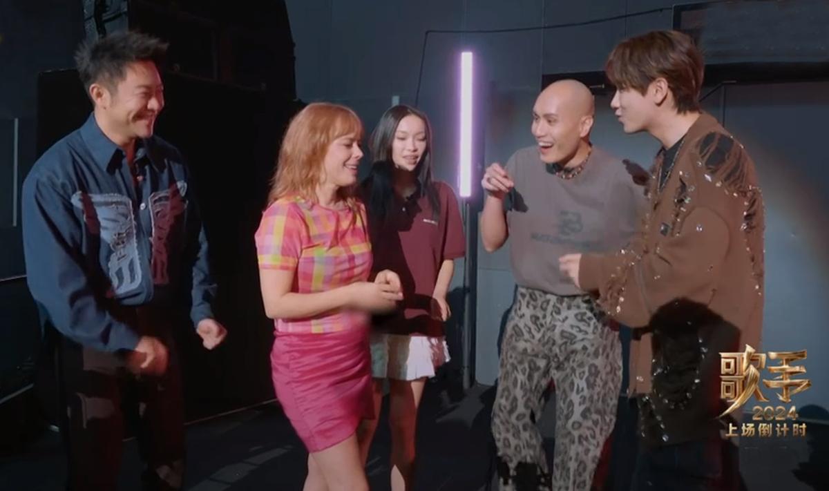 《歌手》第10期：那英第一，黄宣垫底，Lenka输汪苏泷，4人进决赛-那英战队女歌手