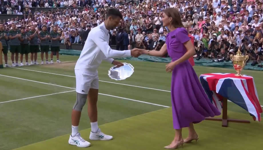 疯狂，阿尔卡拉斯3-0德约，狂揽超2500万奖金，凯特王妃为他颁奖-阿尔卡斯特的苦恼