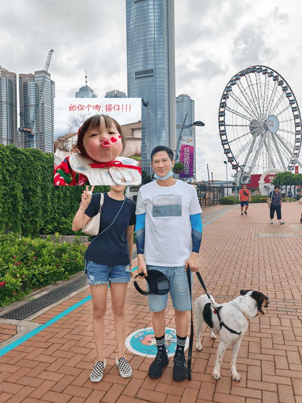 张家辉和老婆甜蜜遛狗！59岁关咏荷皮肤状态惊艳，路人回头率超高-张家辉和关咏荷的基因太强大了