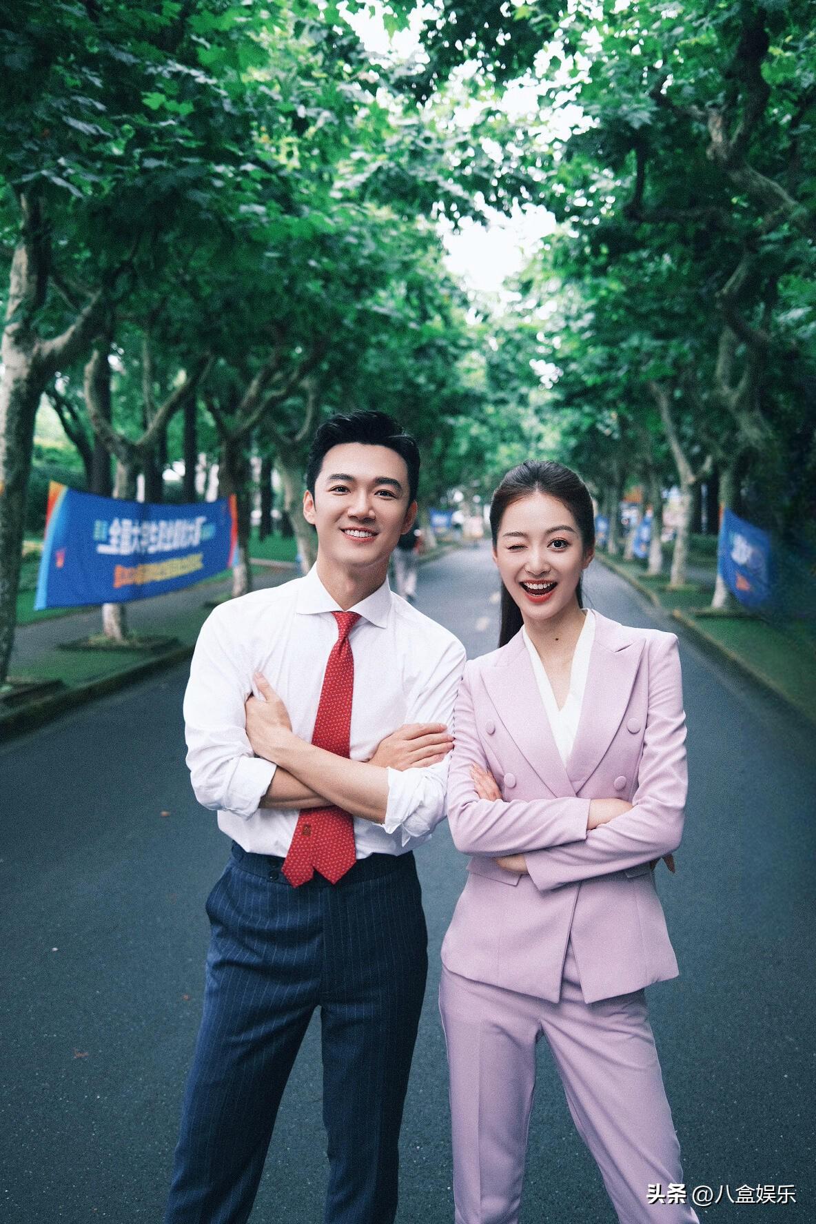 央视最帅男主播与冯琳同框，颜值“爆表”，这个组合也太养眼了！-央视最帅男主播都有谁:他是央视最帅男主持