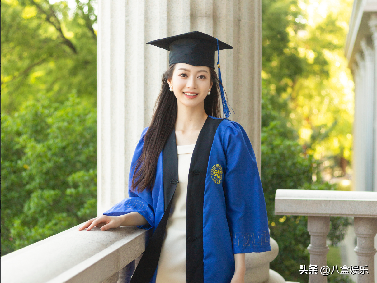 央视最帅男主播与冯琳同框，颜值“爆表”，这个组合也太养眼了！-央视最帅男主播都有谁:他是央视最帅男主持