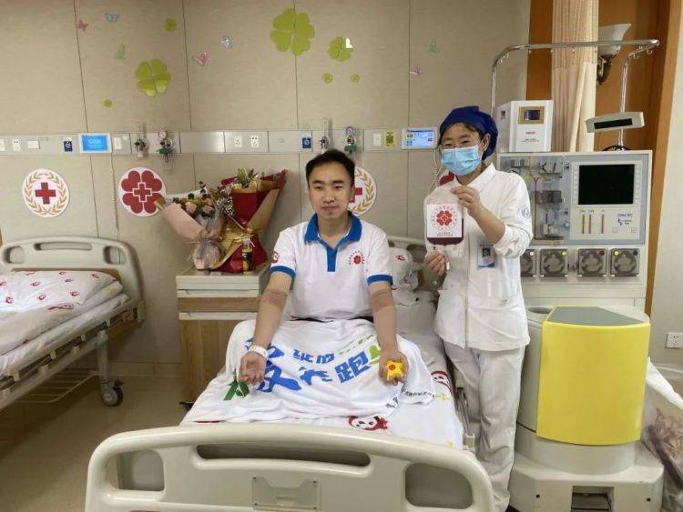 杭州00后被公司总部调离，半个月后突然请假：我“中奖”了！-杭州00后明星