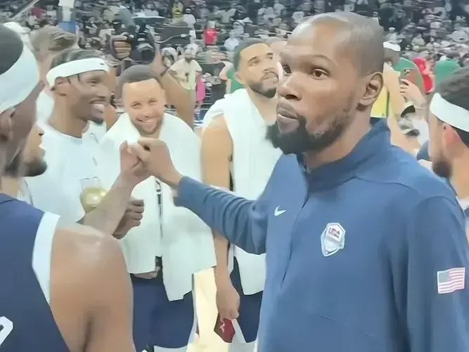 【独家揭秘】美国男篮险胜惊魂夜：金牌梦是否悬而未决？-美国男篮荣誉