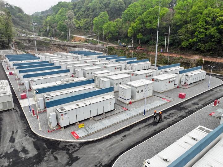 浙江最大“超级充电宝”正式生产运行，一天可供4万户家庭用电-浙江充电器厂家