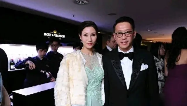 李嘉欣夫妇豪宅降价千万抛售背后真相引人深思：豪门也有难念的经-李嘉欣交往过的富豪