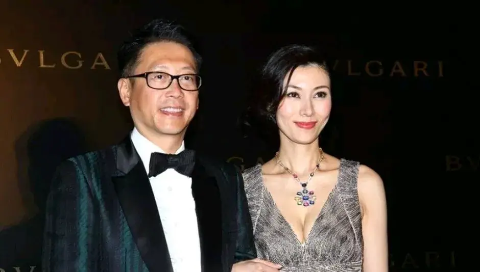 李嘉欣夫妇豪宅降价千万抛售背后真相引人深思：豪门也有难念的经-李嘉欣交往过的富豪