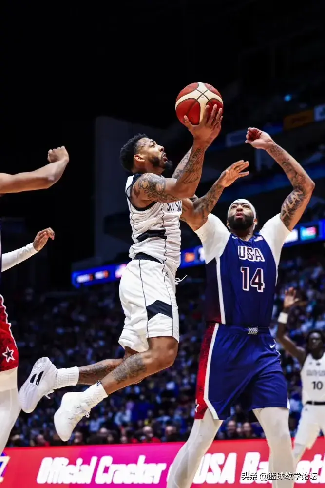 詹姆斯上篮绝杀！美国队1分险胜南苏丹！CBA外援和库里对飚三分-詹姆斯带领美国队
